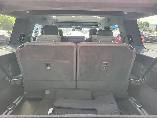Photo of 2025 Black Rivian R1S