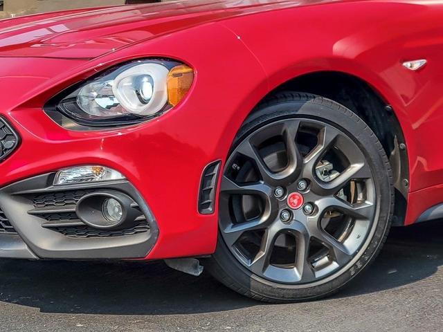 Photo of 2017 Rosso FIAT 124 Spider