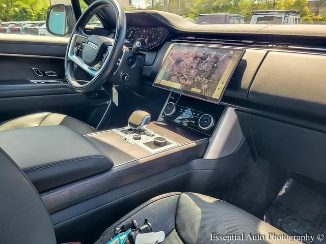 Photo of 2023 Ostuni Pearl White Land Rover Range Rover