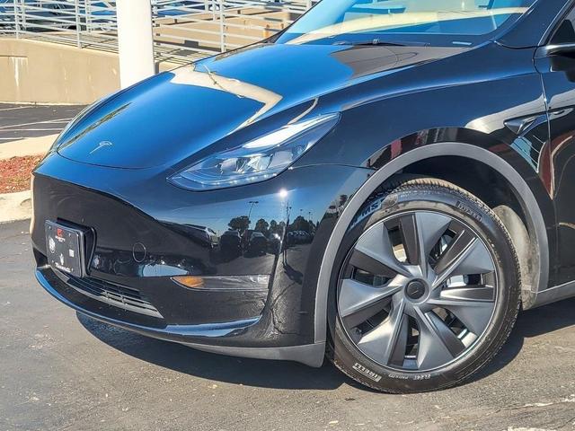 Photo of 2025 Black Tesla Model Y