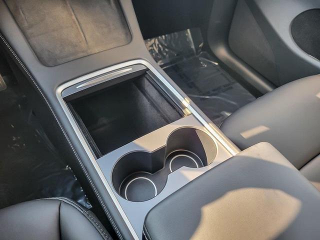 Photo of 2025 Black Tesla Model Y
