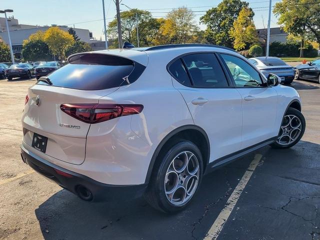 Photo of 2022 Alfa White Alfa Romeo Stelvio