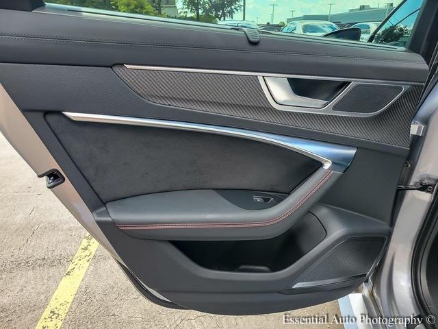 Photo of 2022 Florett Silver Metallic Audi RS 6 Avant