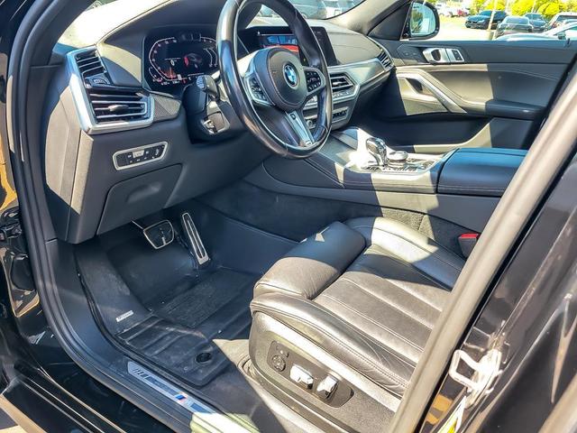 Photo of 2022 Black Sapphire Metallic BMW X6