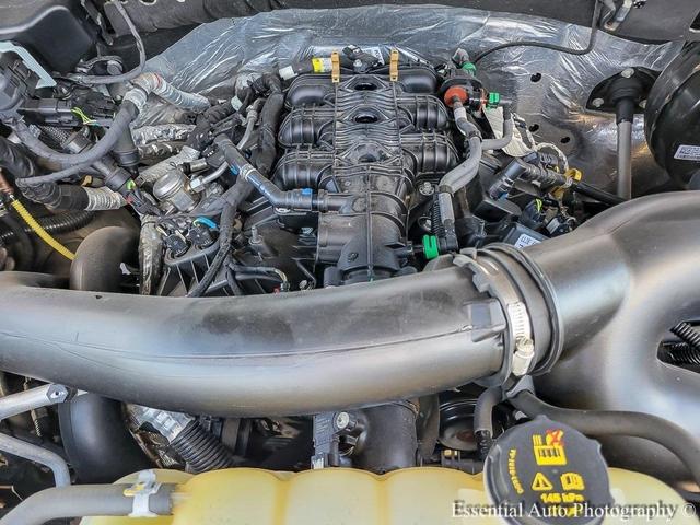 Photo of 2021 Agate Black Metallic Ford Expedition Max