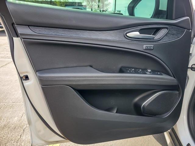 Photo of 2022 Alfa White Alfa Romeo Stelvio