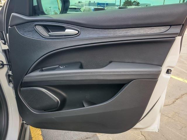 Photo of 2022 Alfa White Alfa Romeo Stelvio