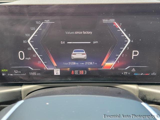 Photo of 2023 Alpine White BMW 330