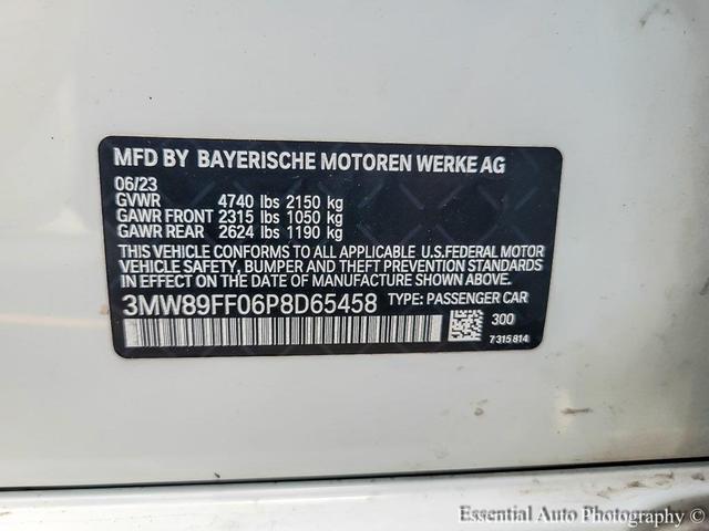 Photo of 2023 Alpine White BMW 330