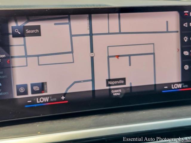 Photo of 2023 Alpine White BMW 330