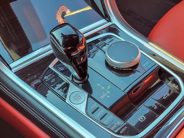 Photo of 2022 Black Sapphire Metallic BMW 840