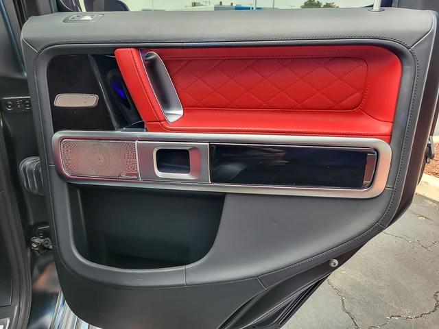 Photo of 2021 Black Mercedes-Benz G-Class
