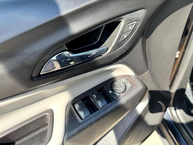 Photo of 2020 Black Chevrolet Equinox