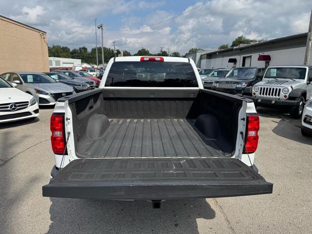 Photo of 2017 White Chevrolet Silverado 1500