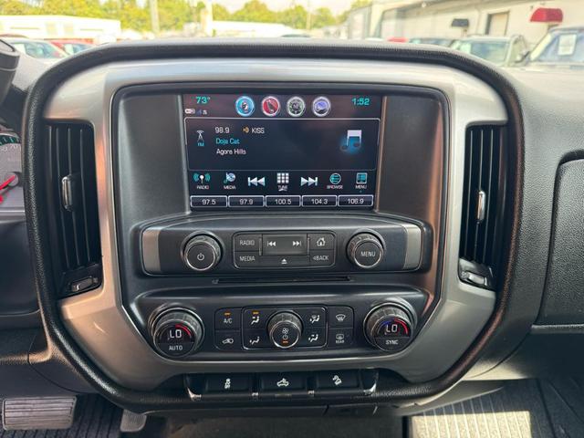 Photo of 2017 White Chevrolet Silverado 1500