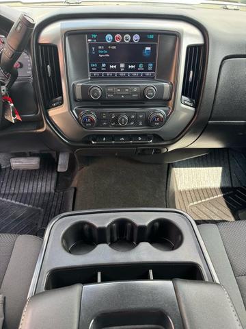Photo of 2017 White Chevrolet Silverado 1500