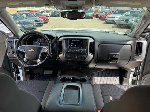 Photo of 2017 White Chevrolet Silverado 1500