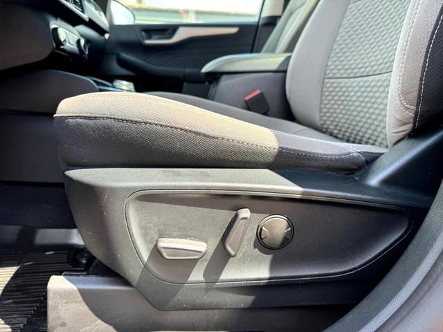 Photo of 2022 Red Ford Escape