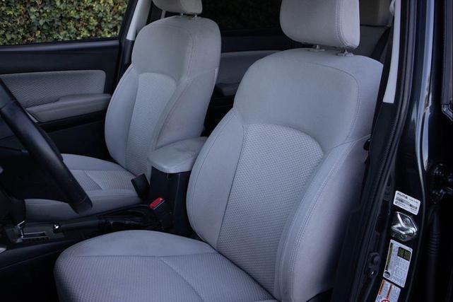 Photo of 2018 Dark Gray Metallic Subaru Forester