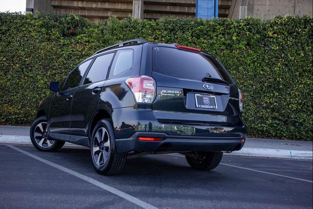 Photo of 2018 Dark Gray Metallic Subaru Forester