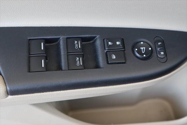 Photo of 2017 Basque Red Pearl II Honda Accord