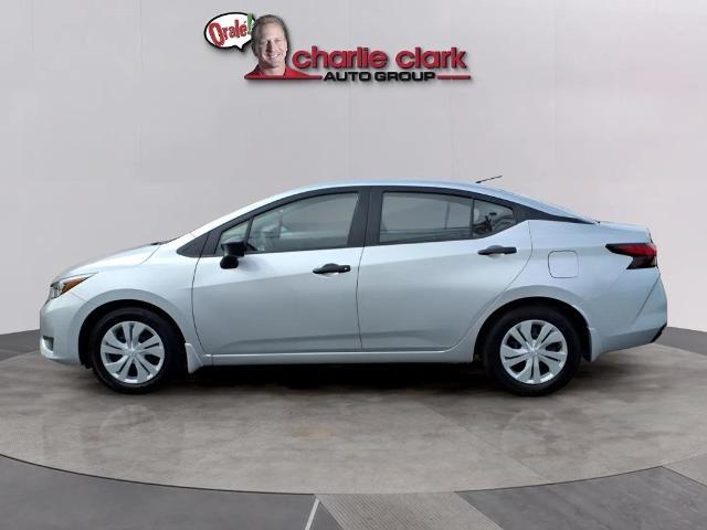 Photo of 2025 Brilliant Silver Metallic Nissan Versa