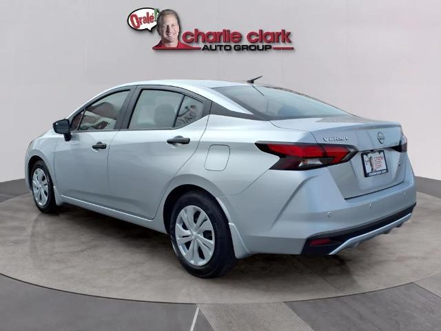 Photo of 2025 Brilliant Silver Metallic Nissan Versa