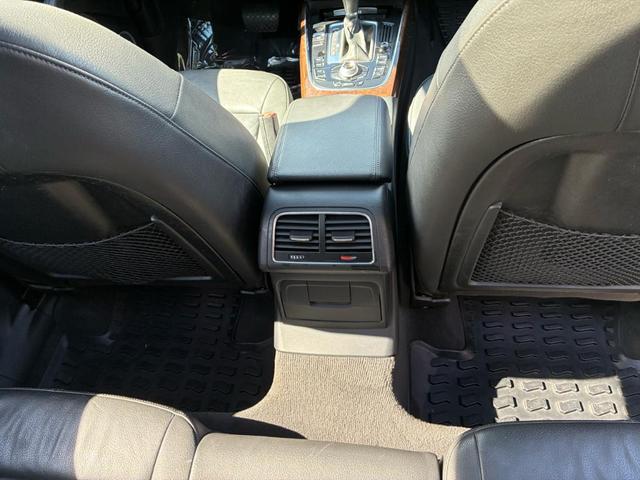 Photo of 2011 Brown Audi Q5