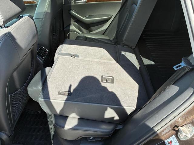 Photo of 2011 Brown Audi Q5