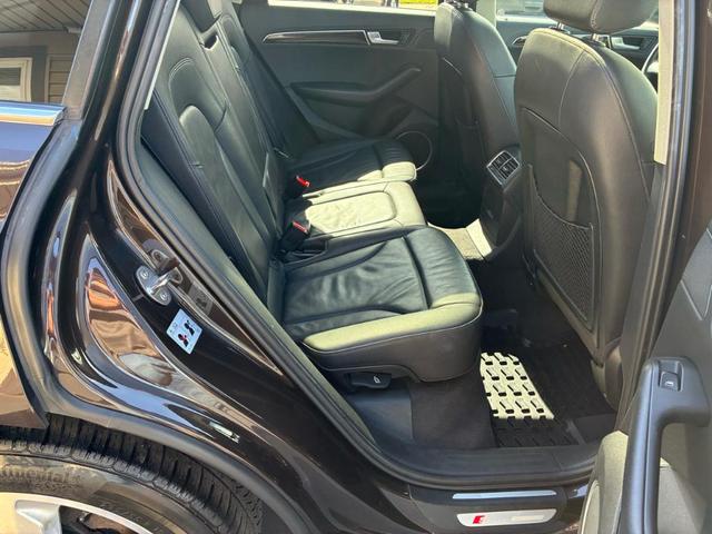 Photo of 2011 Brown Audi Q5