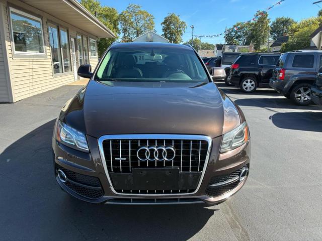 Photo of 2011 Brown Audi Q5