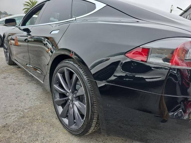 Photo of 2017 Solid Black Tesla Model S