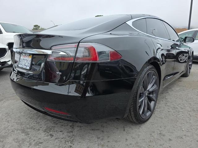 Photo of 2017 Solid Black Tesla Model S