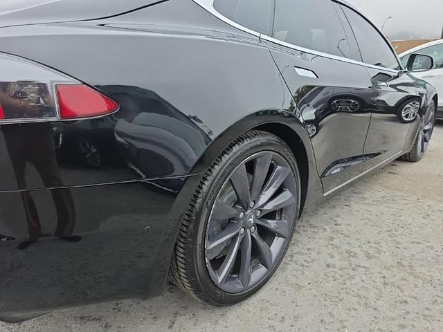 Photo of 2017 Solid Black Tesla Model S
