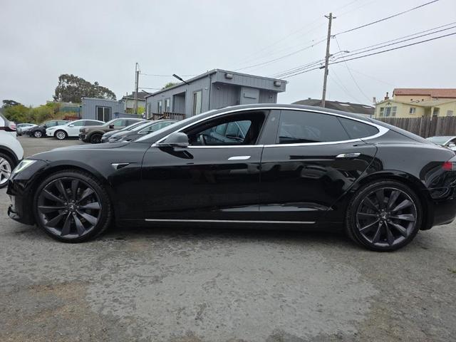 Photo of 2017 Solid Black Tesla Model S