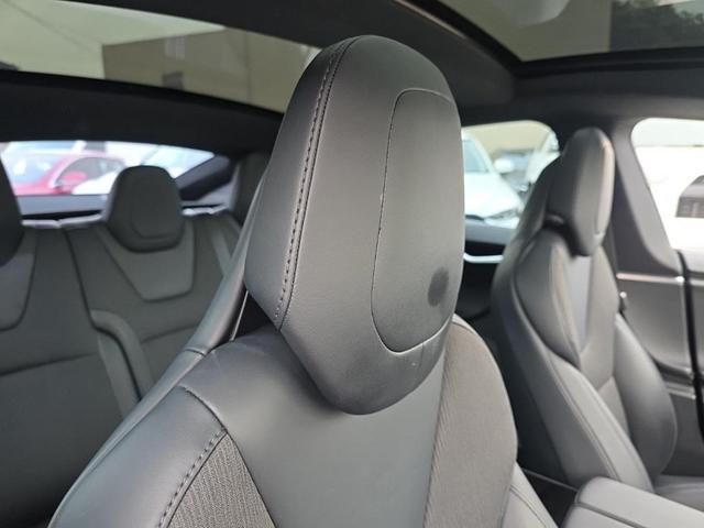 Photo of 2017 Solid Black Tesla Model S