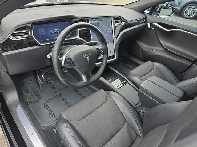 Photo of 2017 Solid Black Tesla Model S