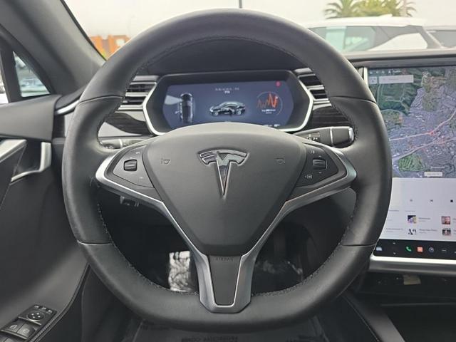 Photo of 2017 Solid Black Tesla Model S