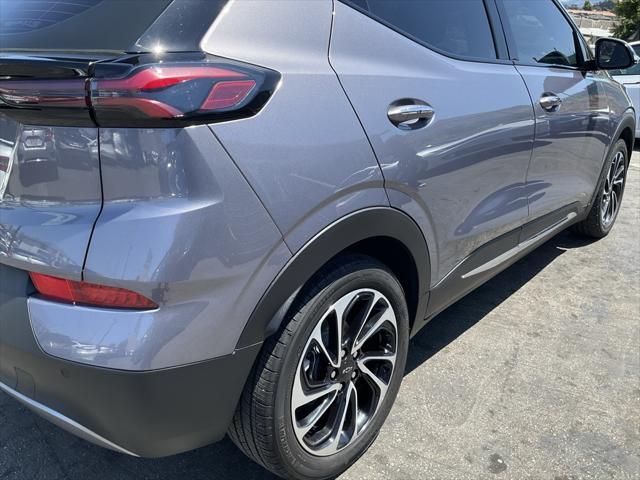 Photo of 2023 Gray Ghost Metallic Chevrolet Bolt EUV