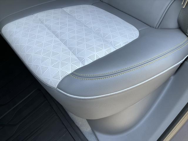 Photo of 2023 Gray Ghost Metallic Chevrolet Bolt EUV