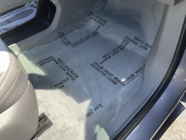 Photo of 2023 Gray Ghost Metallic Chevrolet Bolt EUV