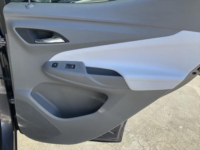 Photo of 2023 Gray Ghost Metallic Chevrolet Bolt EUV