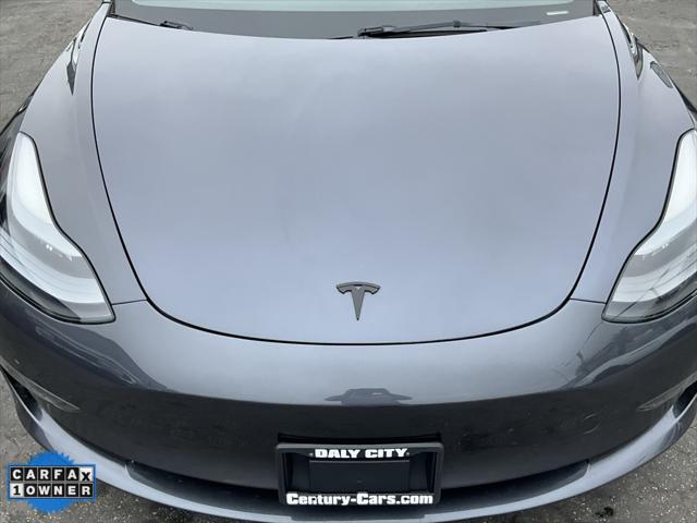 Photo of 2023 Midnight Silver Metallic Tesla Model 3