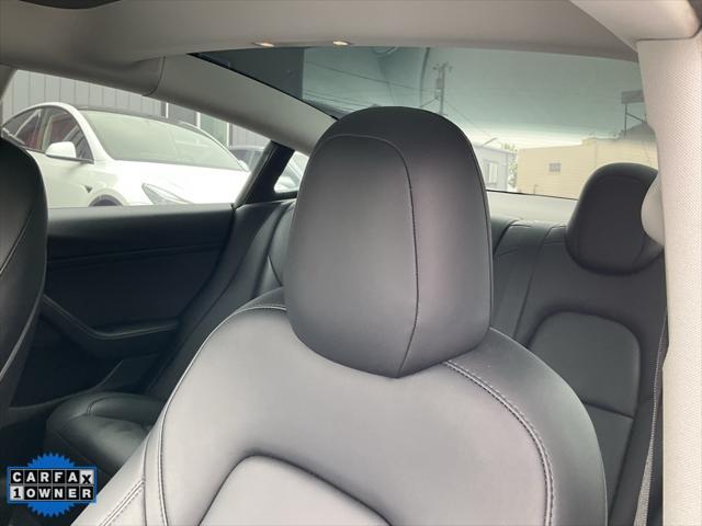 Photo of 2023 Midnight Silver Metallic Tesla Model 3