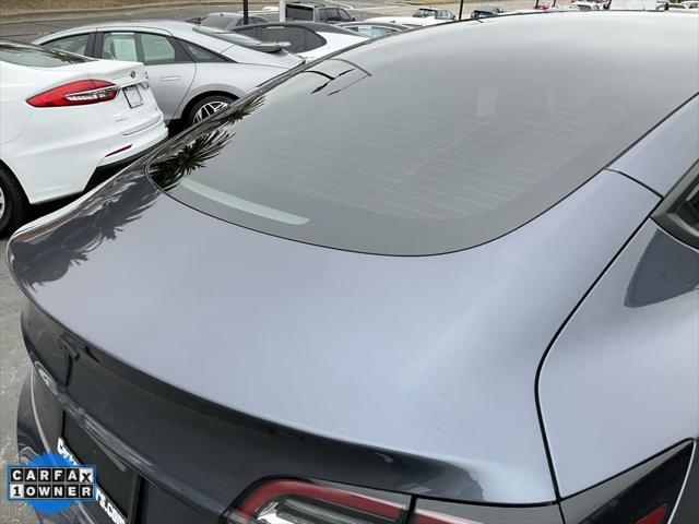 Photo of 2023 Midnight Silver Metallic Tesla Model 3