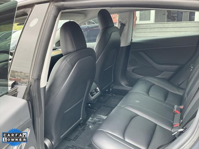 Photo of 2023 Midnight Silver Metallic Tesla Model 3