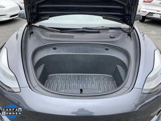 Photo of 2023 Midnight Silver Metallic Tesla Model 3