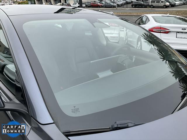 Photo of 2023 Midnight Silver Metallic Tesla Model 3