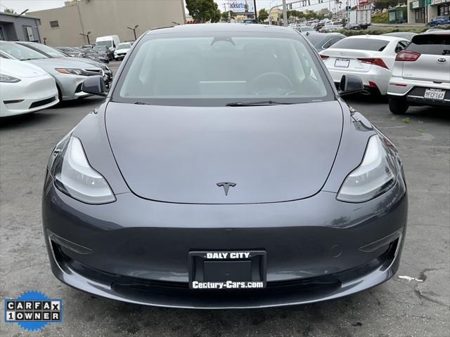 Photo of 2023 Midnight Silver Metallic Tesla Model 3