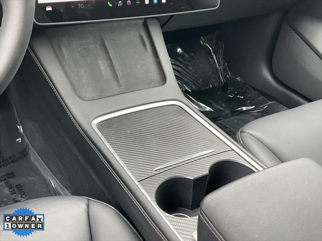 Photo of 2023 Midnight Silver Metallic Tesla Model 3